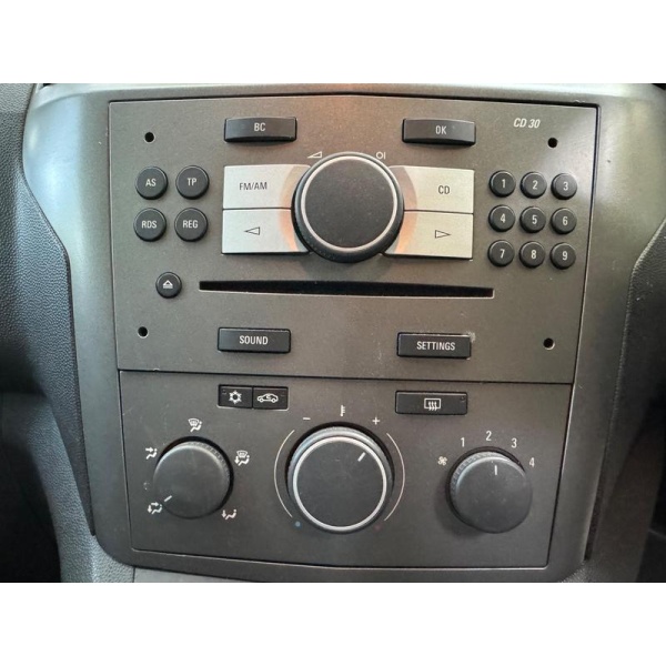 Vauxhall Zafira - 1.6 16V Club Euro 4 5dr
