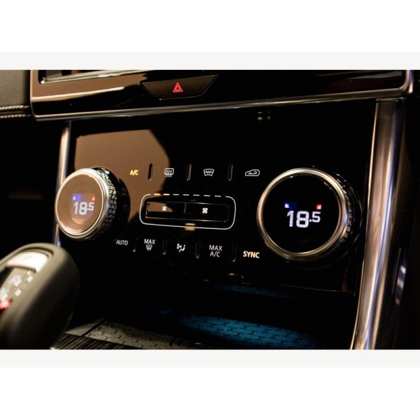 Jaguar XE - 2.0 D200 MHEV R-Dynamic SE Black Auto Euro 6 (s/s) 4dr