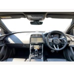Jaguar XE - 2.0 D200 R-Dynamic SE Black 4dr Auto