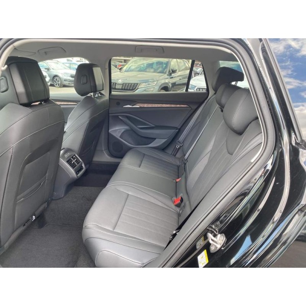 SKODA Superb - 2.0 TDI Laurin & Klement DSG 4WD Euro 6 (s/s) 5dr