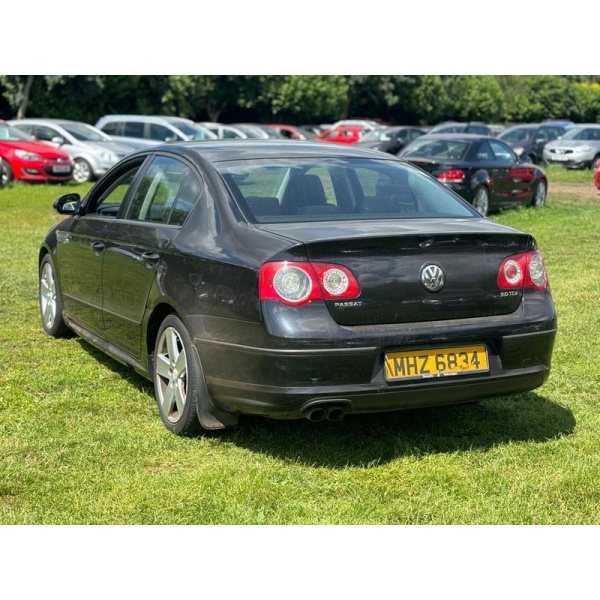 Volkswagen Passat - 2.0 TDI R-Line Euro 5 4dr