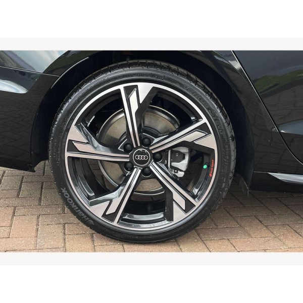 Audi A4 Avant - 2.0 TFSI 35 Black Edition S Tronic Euro 6 (s/s) 5dr