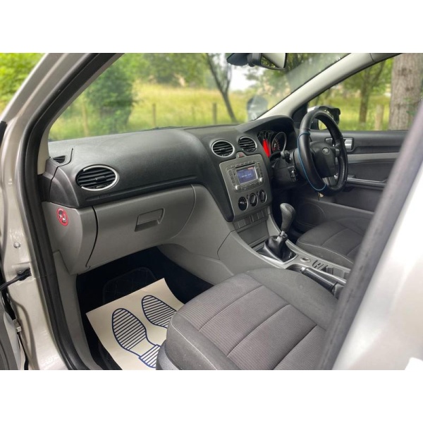 Ford Focus - 1.6 TDCi DPF Sport 5dr