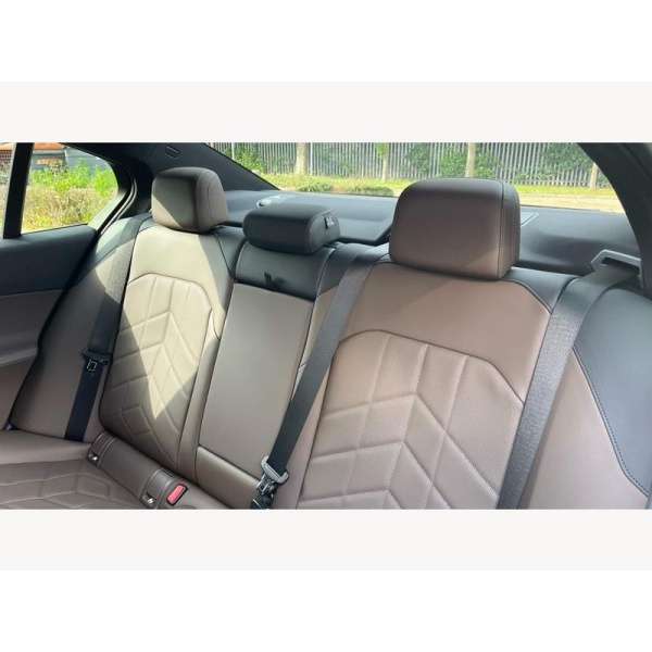 BMW 5 Series - 2.0 530e 22.1kWh M Sport Steptronic Euro 6 (s/s) 4dr