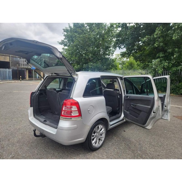 Vauxhall Zafira - 1.6 16V Active Plus MPV 5dr Petrol Manual Euro 4 (115 ps)