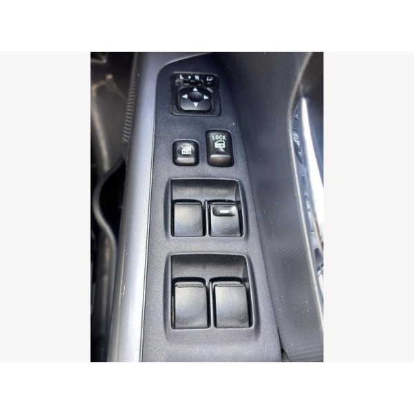 Mitsubishi Outlander - 2.0 DI-DC Warrior 4WD Euro 4 5dr
