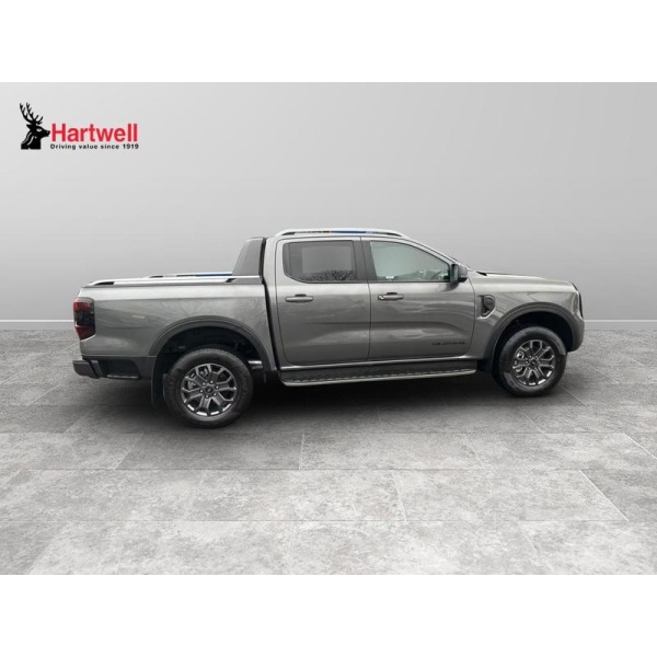 Ford Ranger - 2.0L 205PS 10SPD AUTO WILDTRAK POWER PACK 3 TOW BAR POWER ROLLER SHUTTER ICE PACK 106
