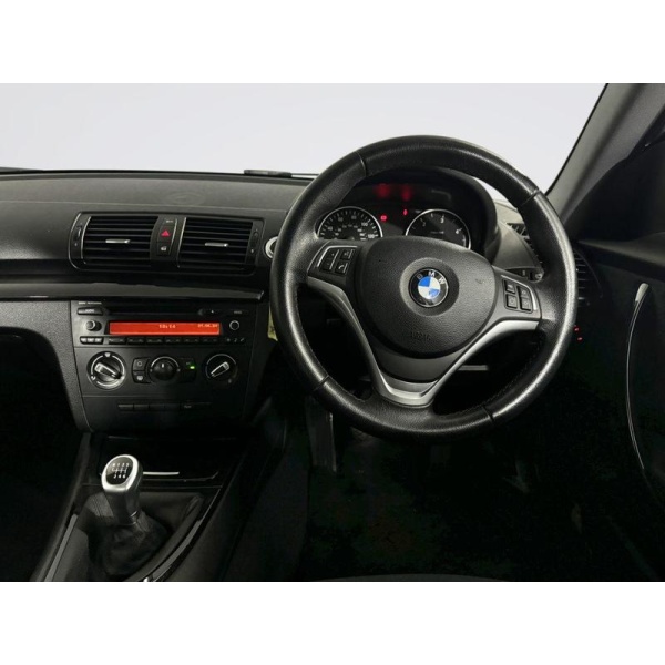 BMW 1 SERIES - 2.0 118D ES 2d 141 BHP | Extended Warranties| AA Coverage*