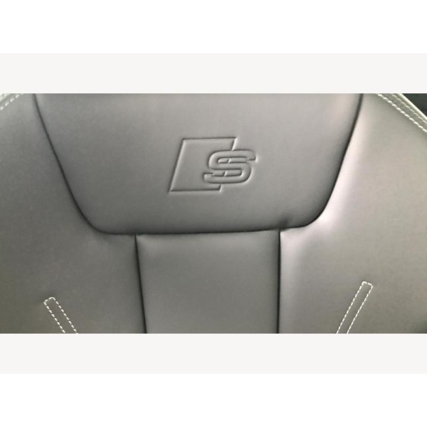 Audi A4 Avant - AUDI A4 Avant Black Edition 35 TFSI 150 PS S tronic 2.0 5dr