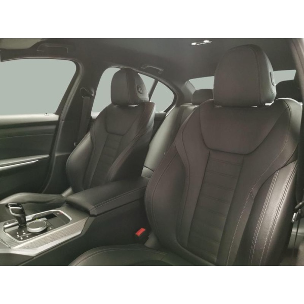 BMW 3 Series - 2.0 330e 12kWh M Sport Plug-in (292 ps) - BLUETOOTH - ADAPTIVE LED LIGHTS 4dr