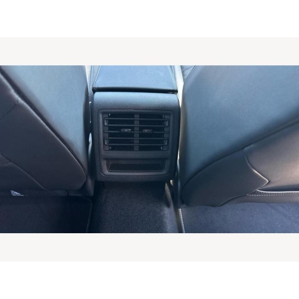 Volkswagen Golf - 1.5 eTSI MHEV R-Line DSG Euro 6 (s/s) 5dr
