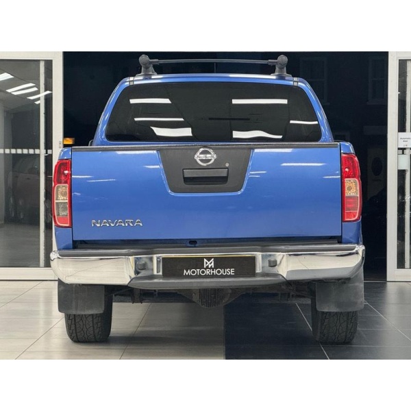 Nissan Navara - 2.5 dCi Tekna 4WD Euro 5 4dr