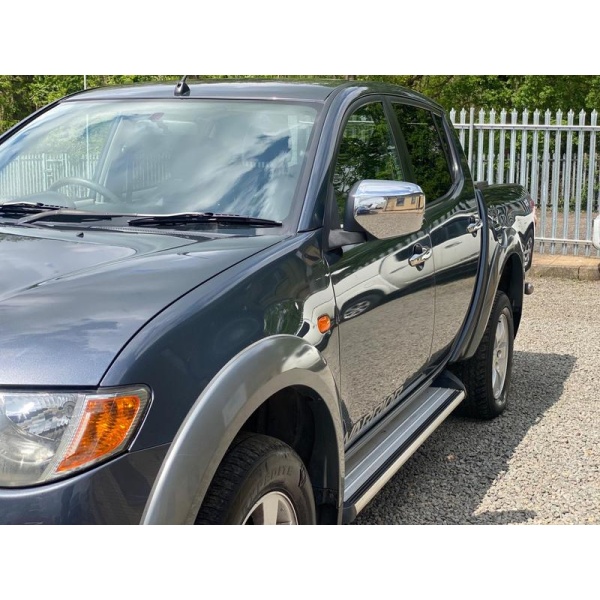 Mitsubishi L200 - 2.5 DI-D Warrior 4WD 4dr