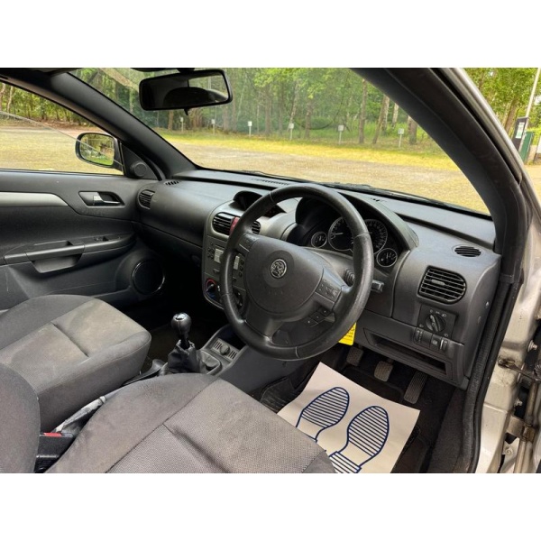 Vauxhall Tigra - 1.4i 16v 2dr