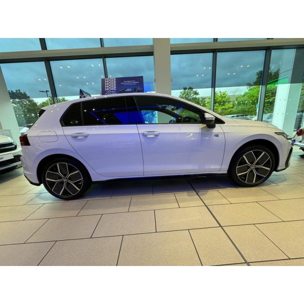 Volkswagen Golf - 1.5 eTSI MHEV R-Line DSG Euro 6 (s/s) 5dr