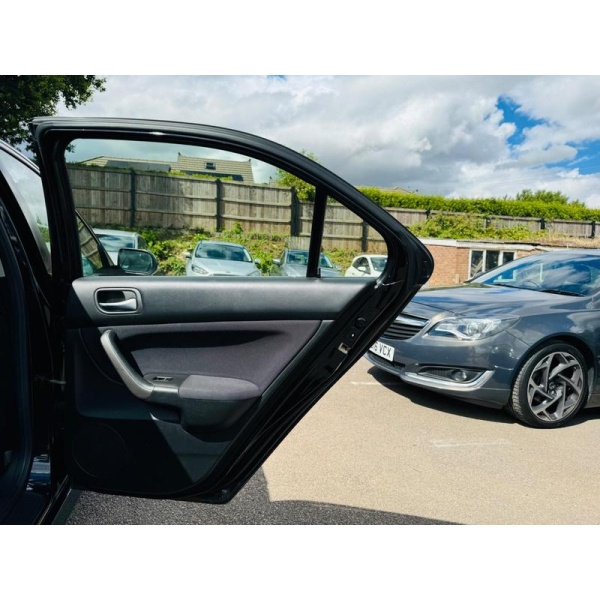 Honda Accord - 2.2 i-CDTi SE 4dr (hands free)