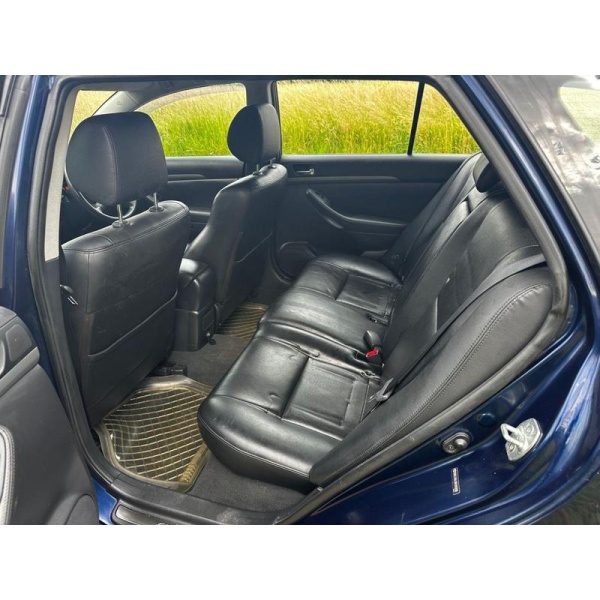 Toyota Avensis - 2.0 T SPIRIT VVT-I 145 BHP AUTOMATIC 5DR ESTATE