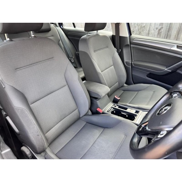 Volkswagen Golf - 1.4 SE NAVIGATION TSI BLUEMOTION TECHNOLOGY DSG 5d 124 BHP Nationwide Home Delivery Available