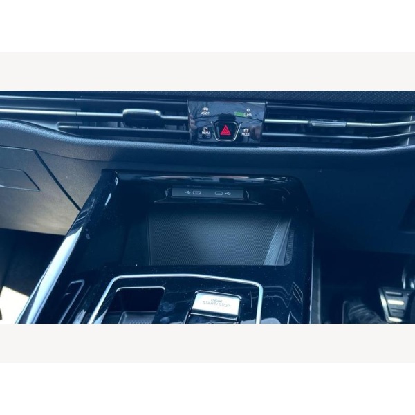 Volkswagen Golf - 1.5 eTSI MHEV R-Line DSG Euro 6 (s/s) 5dr