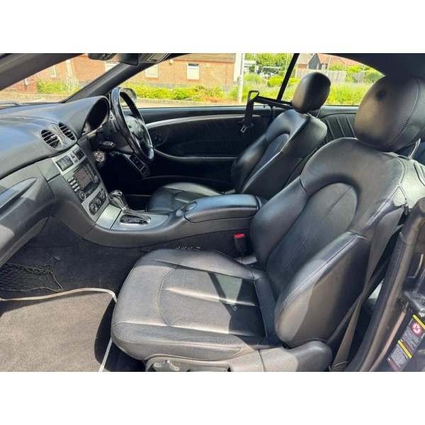 Mercedes-Benz CLK - 3.0 CLK320 CDI Sport 7G-Tronic 2dr