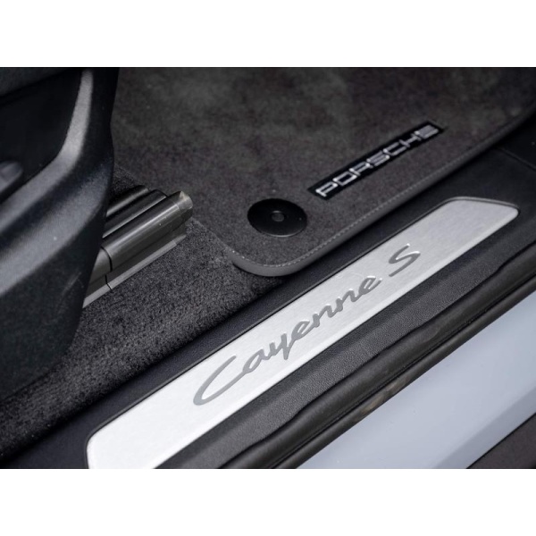 Porsche Cayenne - 4.0T V8 S Coupe 5dr Petrol TiptronicS 4WD Euro 6 (s/s) (474 ps)