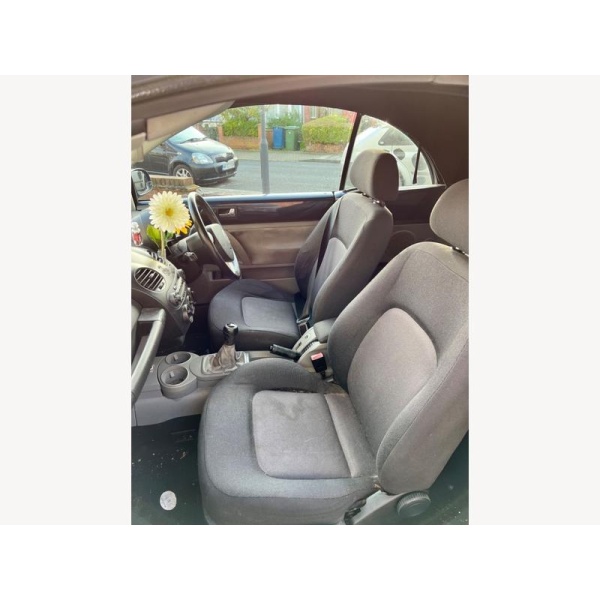 Volkswagen Beetle - 2.0 S Cabriolet 2dr Petrol Manual Euro 4 (115 ps)