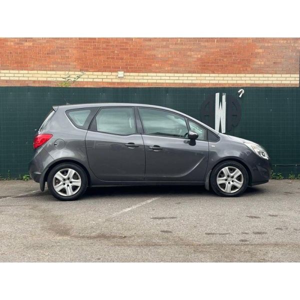 Vauxhall Meriva - 5dr
