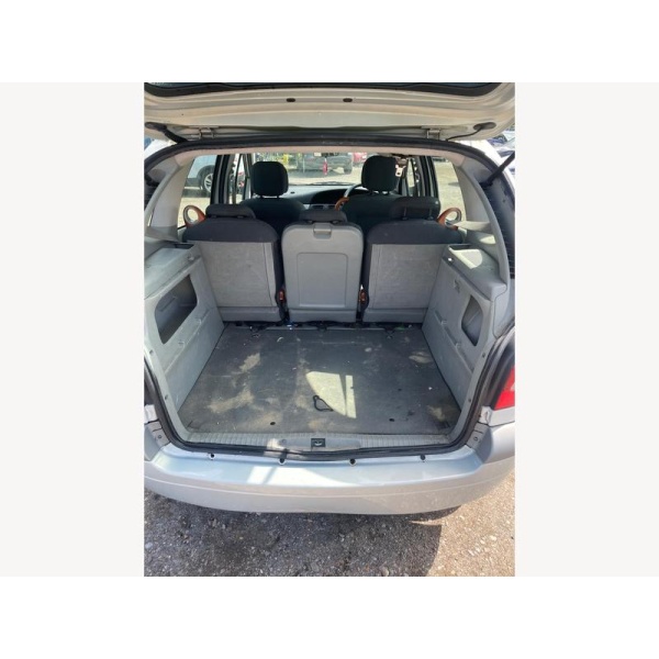 Renault Scenic - 1.6 16v Fidji 5dr