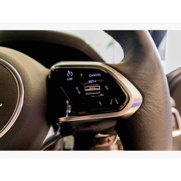Jaguar XE - 2.0 D200 MHEV R-Dynamic SE Black Auto Euro 6 (s/s) 4dr