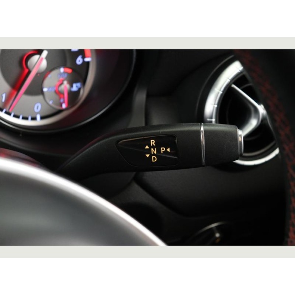 Mercedes-Benz CLA Class - CLA 220 D AMG LINE 2.1 4dr