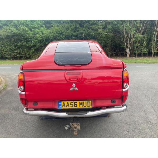 Mitsubishi L200 - 2.5 DI-D Animal Pickup 4dr Diesel Manual 4WD (236 g/km, 165 bhp)