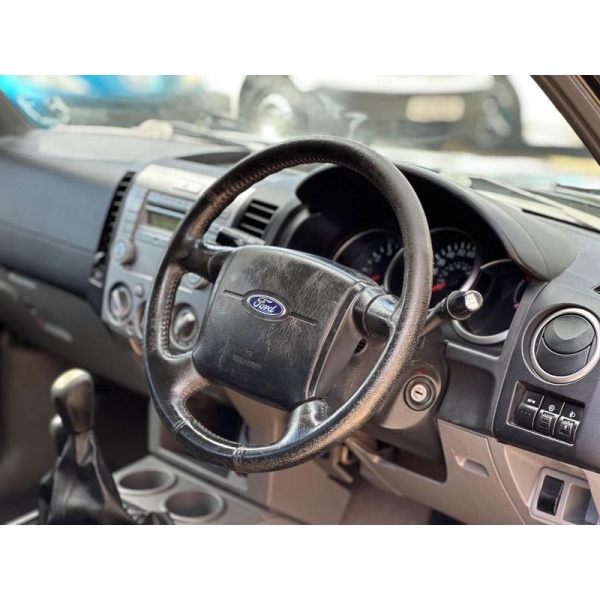 Ford Ranger - 2.5 TDCi Thunder 4x4 4dr