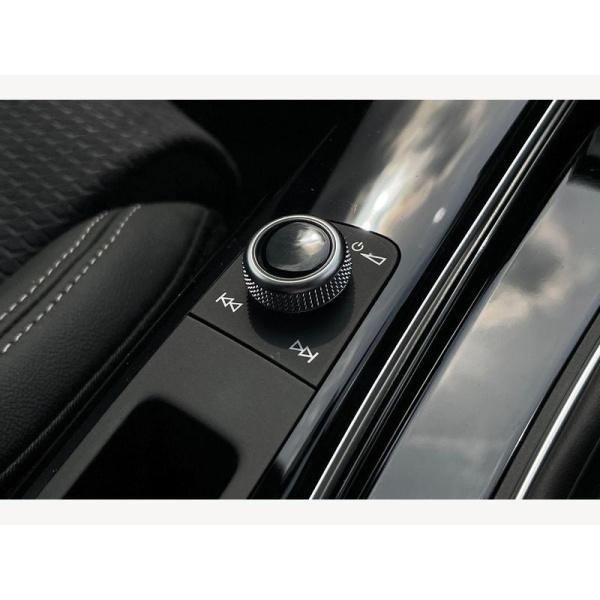 Audi A4 Avant - 2.0 TFSI 35 Black Edition S Tronic Euro 6 (s/s) 5dr