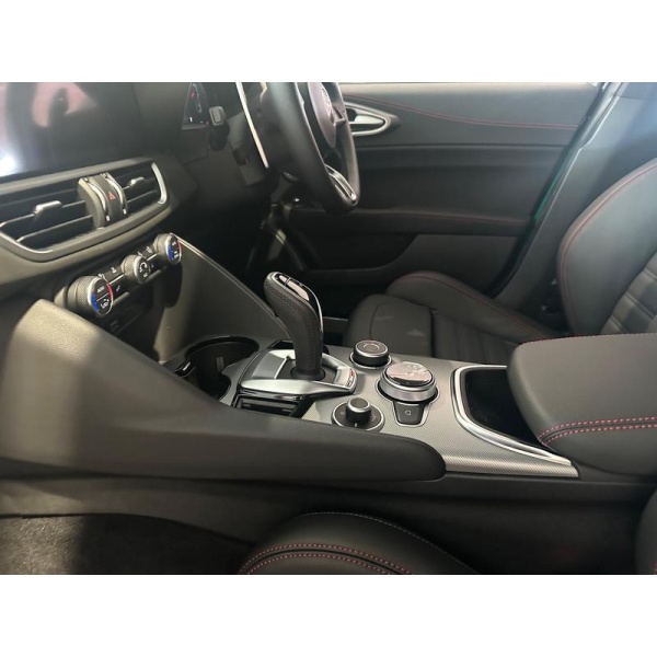 Alfa Romeo Giulia - 2.0T Tributo Italiano Auto Euro 6 (s/s) 4dr
