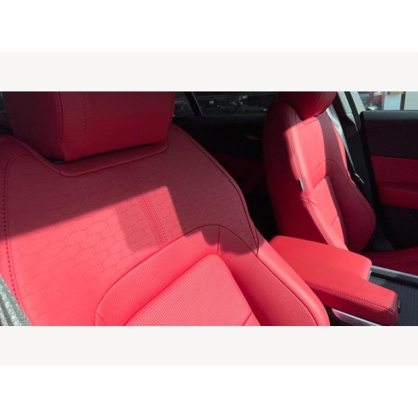 Jaguar XE - 2.0 P250 R-Dynamic HSE Black 4dr