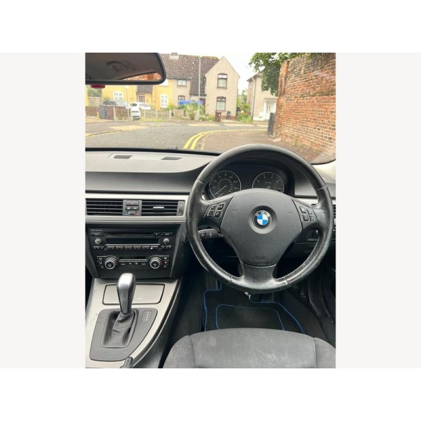 BMW 3 Series - 2.0 318i SE Touring 5dr Petrol Auto Euro 4 (129 ps)