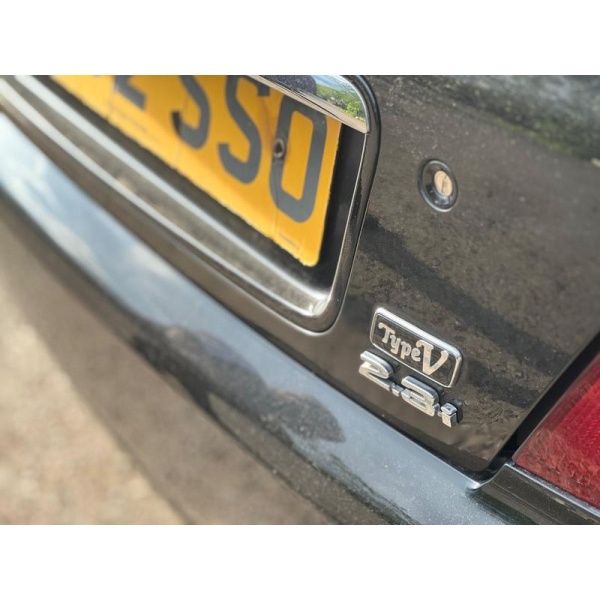 Honda Accord - 2.3i Type V 4dr