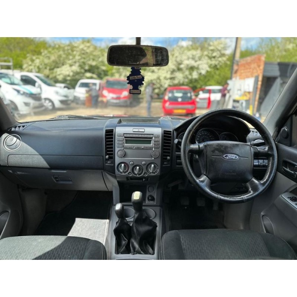 Ford Ranger - 2.5 TDCi Thunder 4x4 4dr