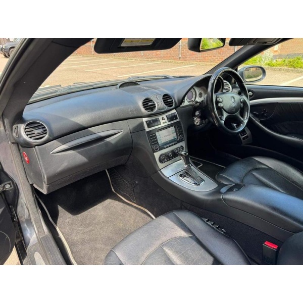 Mercedes-Benz CLK - 3.0 CLK320 CDI Sport 7G-Tronic 2dr