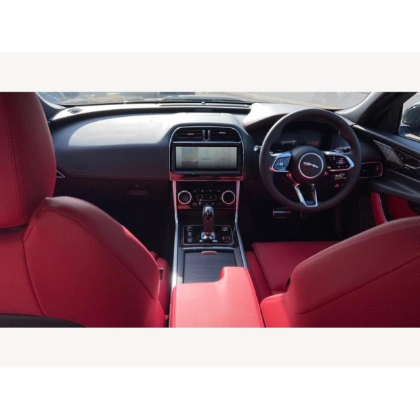 Jaguar XE - 2.0 P250 R-Dynamic HSE Black 4dr