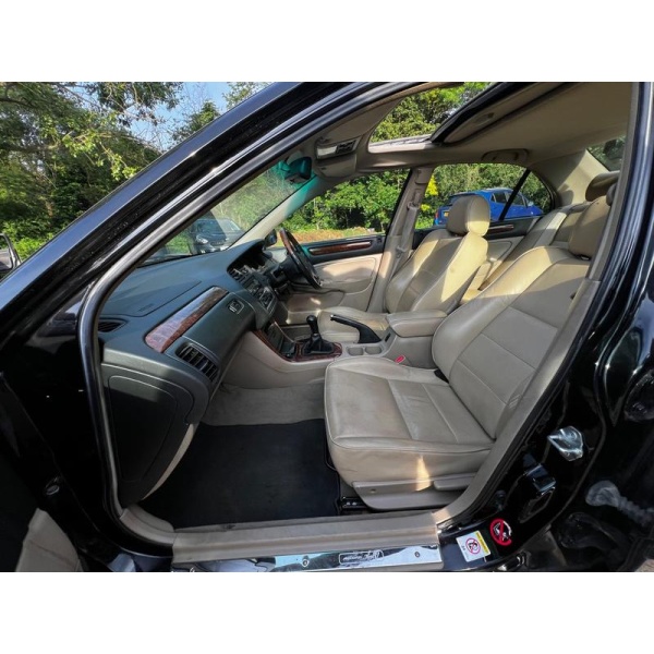 Honda Accord - 2.3i Type V 4dr