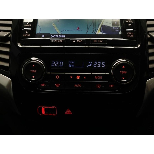 Mitsubishi L200 - 2.4 DI-D DC Warrior Pickup Double Cab 4WD (178 ps) - HEATED LEATHER
