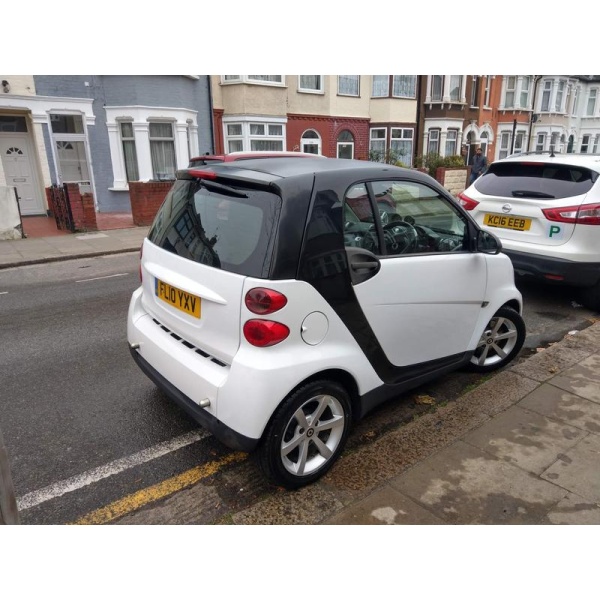 Smart Fortwo - 1.0 MHD Pulse Coupe 2dr Petrol SoftTouch Euro 5 (s/s) (71 bhp)