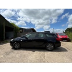 Vauxhall Astra - 1.7 CDTi ecoFLEX Exclusiv Sports Tourer 5dr Diesel Manual Euro 5 (110 ps)