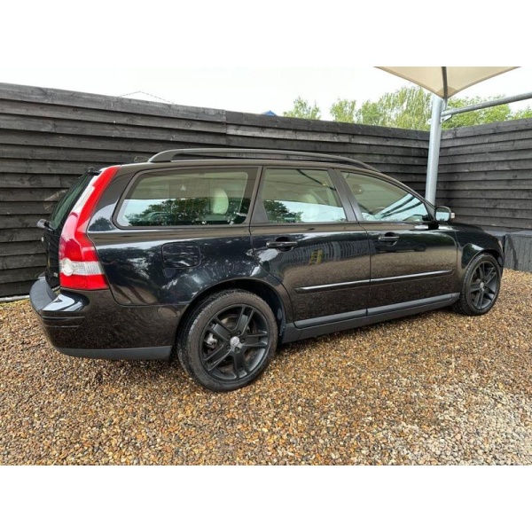 Volvo V50 - 2.4 SE 5d 170 BHP