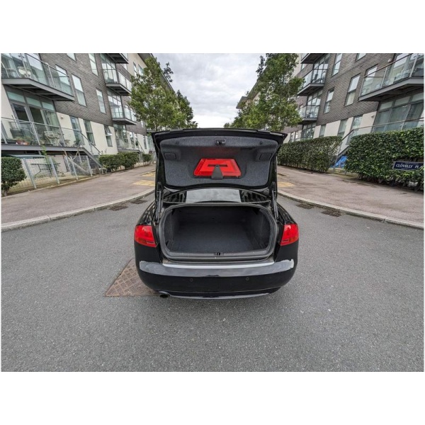 Audi A4 - 2.0 S line 4dr