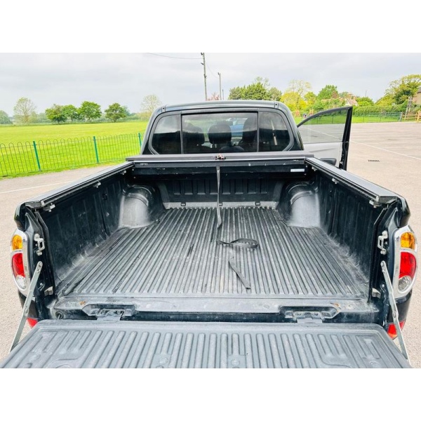 Mitsubishi L200 - 2.5 DI-D Barbarian 4WD Euro 5 4dr (LB)