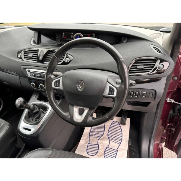 Renault Scenic - 1.5 dCi Dynamique TomTom Euro 5 (s/s) 5dr