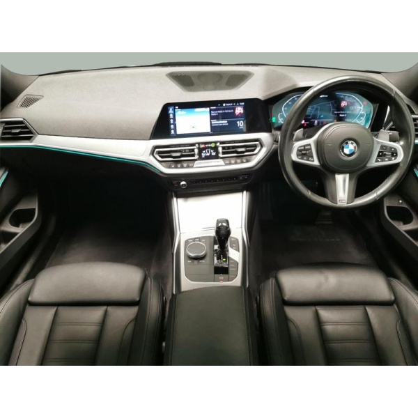 BMW 3 Series - 2.0 330e 12kWh M Sport Plug-in (292 ps) - BLUETOOTH - ADAPTIVE LED LIGHTS 4dr