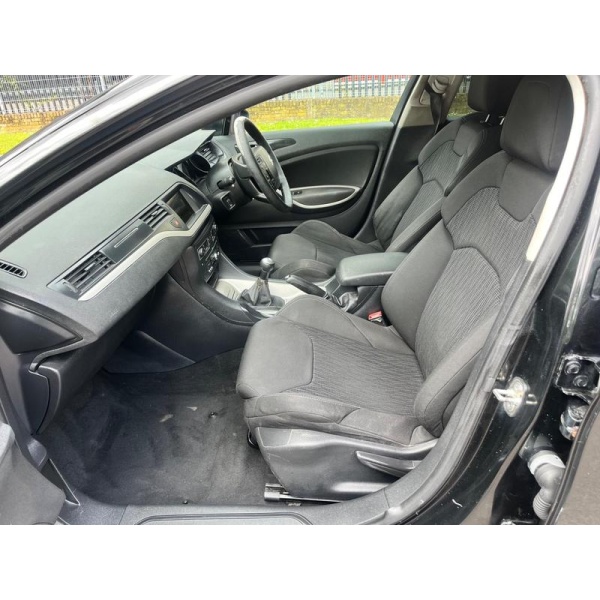 Citroen C5 - 1.6 HDi VTR+ Tourer Euro 5 5dr (SNav)